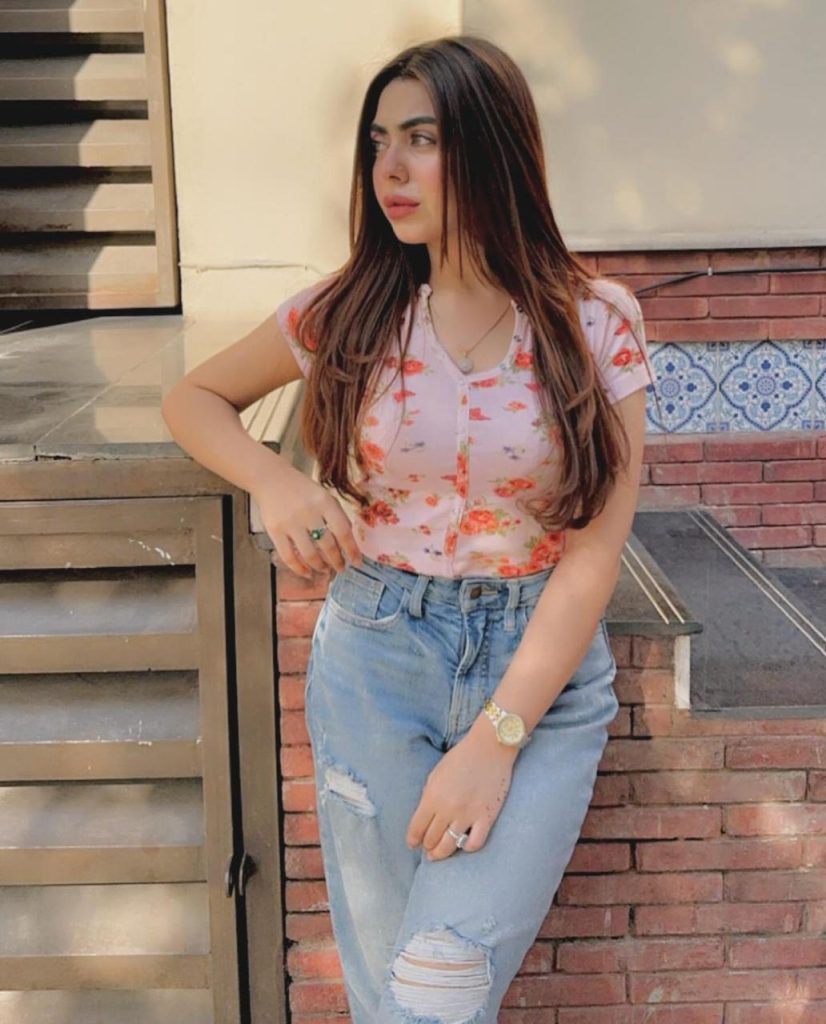 Call Girls in Jumeirah